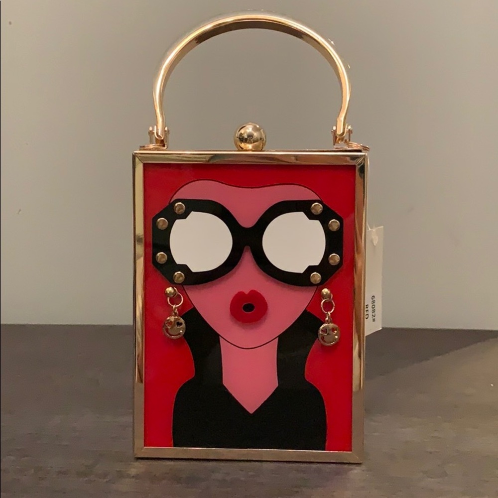 Diva gold metal purse